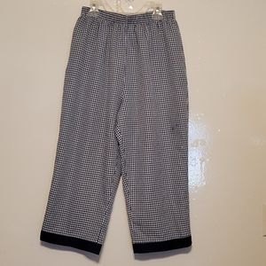 BonWorth Checkered Capri Pants